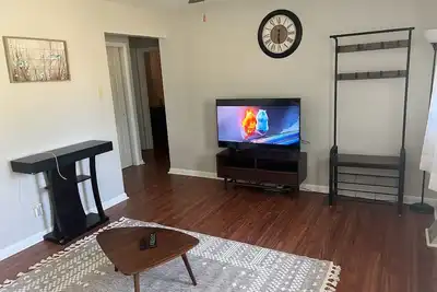 Image de 2-bedroom main floor with Ac in charming Ballwin
