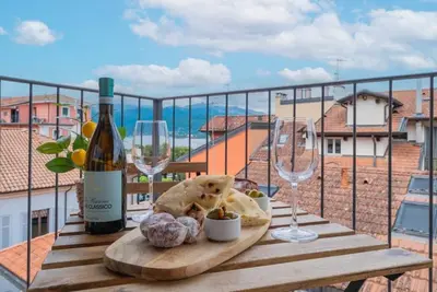 Image de Lakeview Penthouse Saini / Old Town Stresa