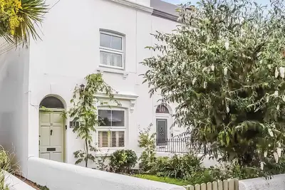 Image de 2 chambres à coucher à Eastbourne