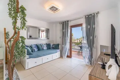 Image de Appartement de vacances « Royal Vista Mar » avec vue sur mer, Wi-Fi et climatisation