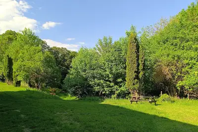 Image de Appartement dans grande maison en pierre en pleine campagne