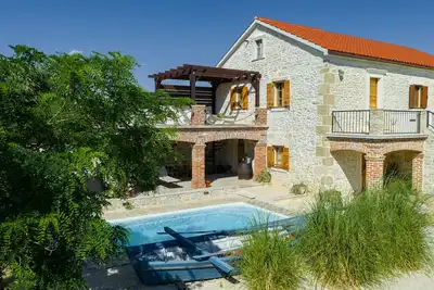 Image de Villa Stone House Gland with Pool