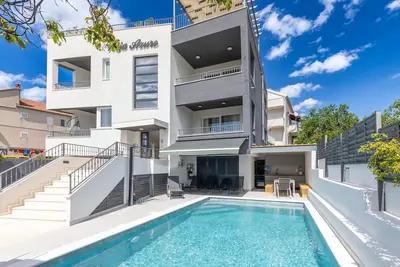 Image de Villa Azuro with Heated Pool
