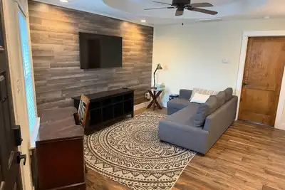 Image de Prime location and serene getaway in central Houston