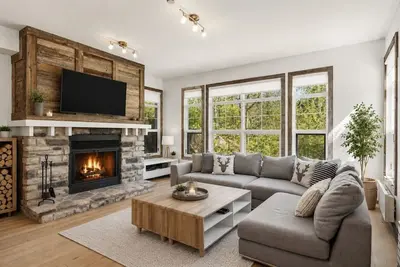 Image de Tremblant Prestige - Les Eaux 221-1