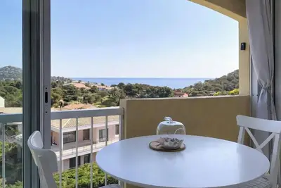 Image de Appartement avec terrasse vue mer à Saint-Raphaël