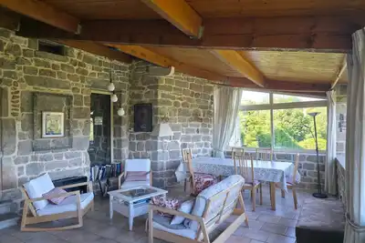 Image de Villa « Maison de caractère à Montréal » avec vue sur la montagne, terrasse privée et Wi-Fi