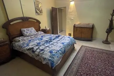 Image de Spacious 5-bedroom apartment with Ac in peaceful Giza