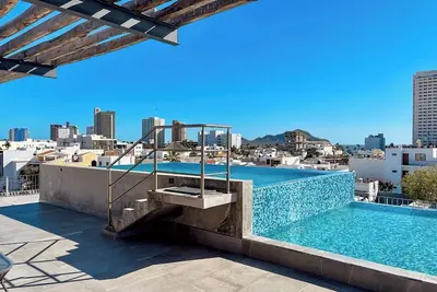 Image de Charming Apartment w/ Pool 3 Blocks to Beach