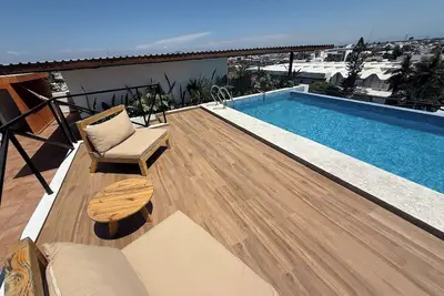 Image de Rooftop Pool and Beach: Mazatlán Family Apartment
