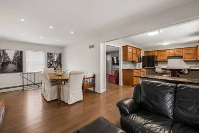 Image de Charming 3-bedroom house with fenced yard