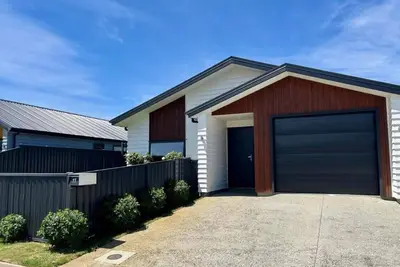 Image de Modern family pad in Cromwell