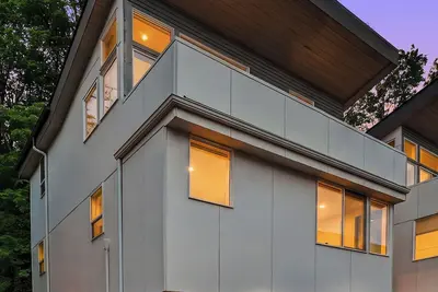 Image de Modern 3br/2ba Seattle Home: Spacious, Family-Friendly & Parking Included