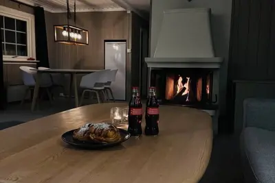Image de Koselig hytte midt i fredelige omgivelser