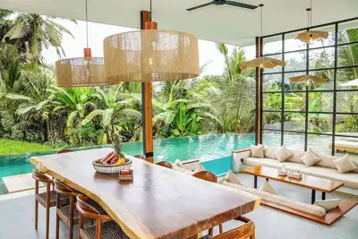 Image de 4br Villa René Luxury & Serenity in Rice Fields