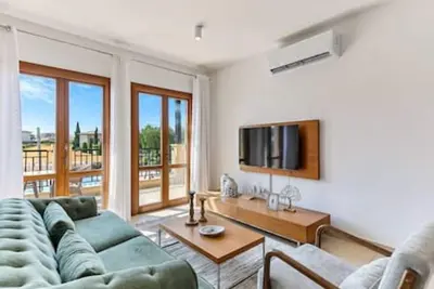 Image de Bf12 Adjacent to Aphrodite Hills - Pool & Terrace