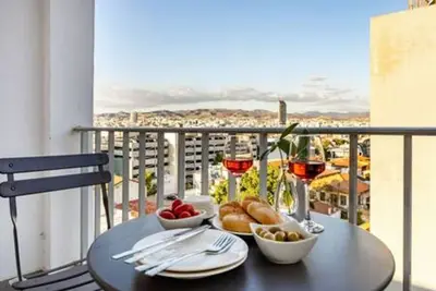 Image de 74 Prokymea - Steps from the Sea, Downtown