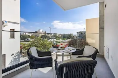 Image de 203 Sfiggos - City Views & Rooftop Pool Access