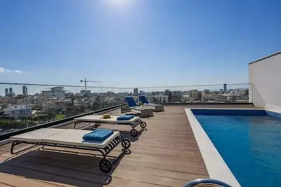 Image de 203 Piliou - City Views & Rooftop Pool Access