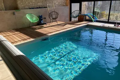 Image de Maison de vacances 'Les Griottes Gîte de Charme' avec piscine interieur