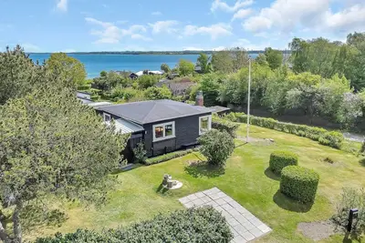 Image de 18011 Holbæk - Strandbakkevej 27