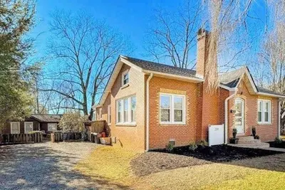 Image de Centrally located home, with cottage, in Brevard - close to outdoor activities!