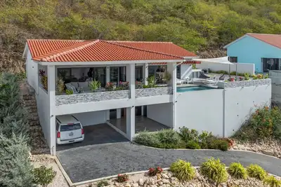 Image de Villa Bista di Laman, stunning views over Bandabou, 3 bedrooms and private pool