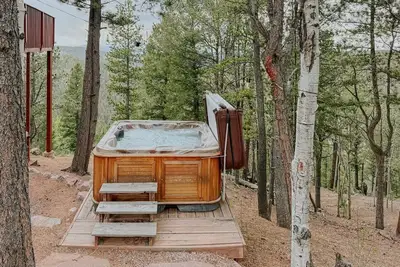 Image de Sunset Ridge Escape with Hot Tub & Incredible Mountain Views