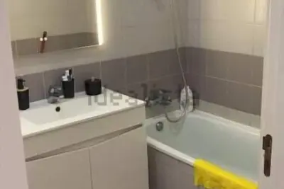 Image de 2 Bedrooms Furnished with Elevator in Aristides Mendes Square