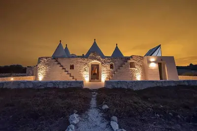 Image de White Stones House (Solo Locazione) Trulli e Lamie con piscina e mini spa.