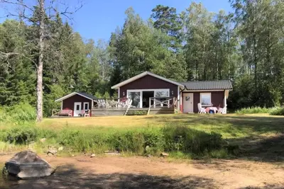 Image de Lovely house by the lake! Incl. rowing boat.