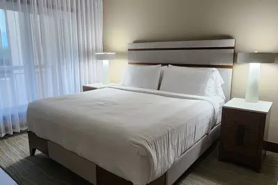 Image de Spacious 3-bedroom resort in beautiful St. Maarten w/Ac, gym & outdoor pool.