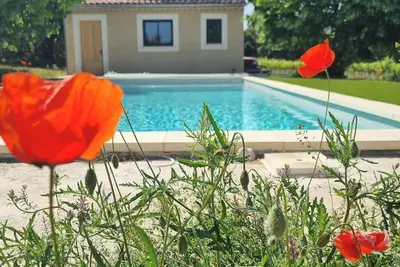 Image de Maison au cœur d 'un domaine viticole en Provence au pied du mont Ventoux