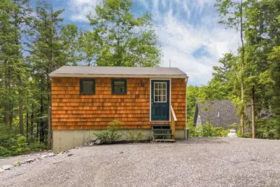 Image de Little Pines Cabin in Belgrade Lakes Waterfront with Dock