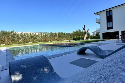 Image de Villa Eralion | Adults Pool · Jacuzzi · Fire Pit · En-Suites · Garden · Private