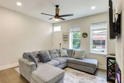 Image de Walk to Fairmount Park: Modern Philly Townhome!