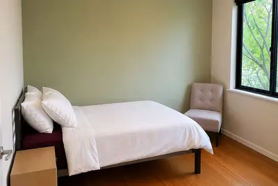 Image de Room 1 - Single Bed |Safe, Close to Cbd & Ocean