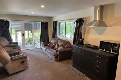 Image de Spacious Premium Family Suite | Super-King + Bunks!