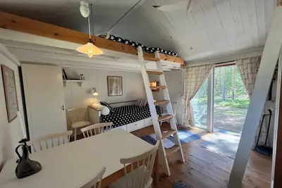 Image de Cozy Private Studio • Sleeps 5 - Own Entrance