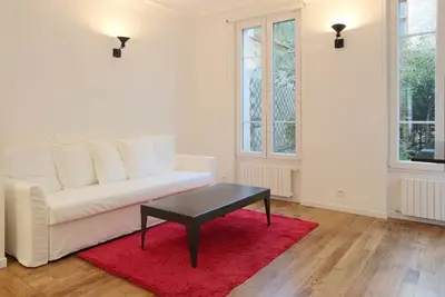 Image de Very nice 2-bed flat with a private garden in the 16th. Perfect for families