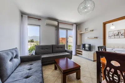 Image de Orikum Beachside Retreat | Apartment 2 by PikHost