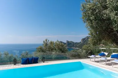 Image de Beautiful sea view Nerano villa with pool