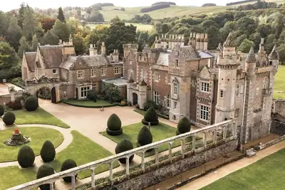 Image de Merveilleuse maison de vacances privée pour 16 personnes avec bain à remous, Wifi, Tv et patio