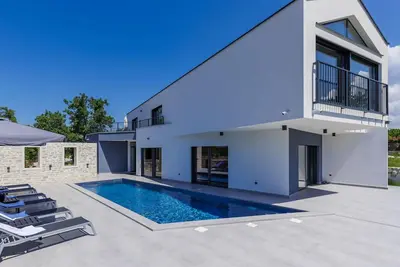 Image de Maison de vacances privée avec Wifi, climatisation, piscine privée, Tv, terrasse, vue panoramique