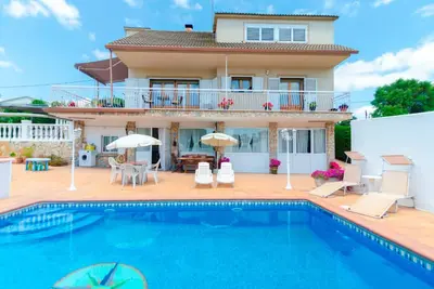 Image de Villa relax avec piscine privée près de la Costa Brava