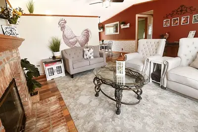 Image de Monkey Island Water View House by Public Boat Ramp - Kayaks Included - sleeps 6
