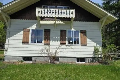 Image de Serene 3-bedroom house20-30 minutes from Lake George and Saratoga Springs