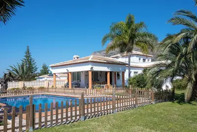 Image de Javea family villa with pool, garden and private parking in the middle of nature