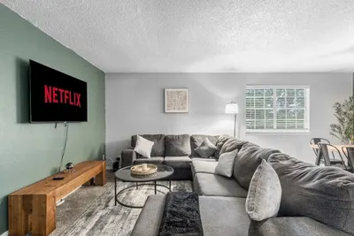 Image de Arlington 2br | At&T, Globe Life, 6 Flags, Parking
