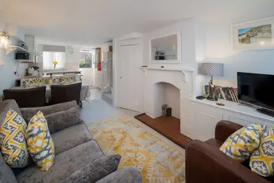 Image de Sun Hill Cottage  Charming 3 Bed in Cowes Old Town
